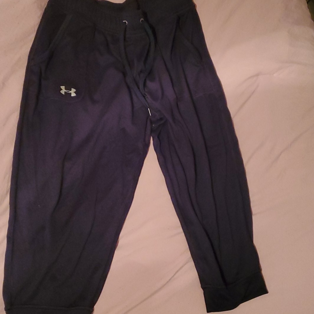 Under armor cropped sweats